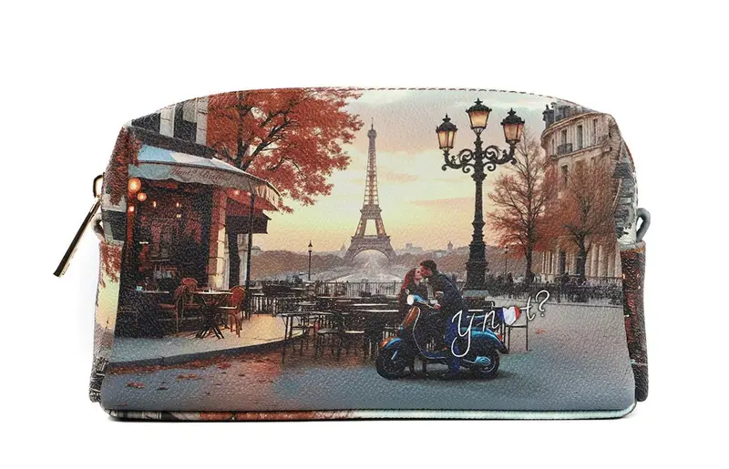 Bustina Ynot? 302 Kisses from Paris