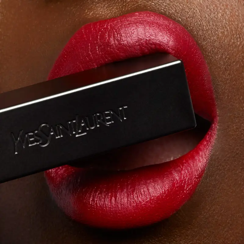 Labbra Rouge Pur Couture The Slim Velvet Radical 21 Rouge Paradoxe - Rossetti miniatura 4