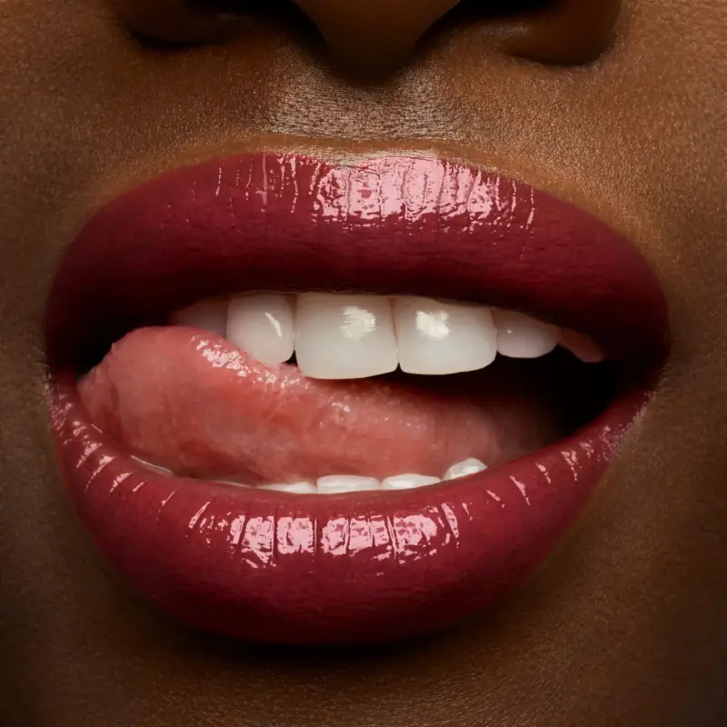 Labbra Rouge Volupté Shine 129 Carmine Retro - Rossetti miniatura 3