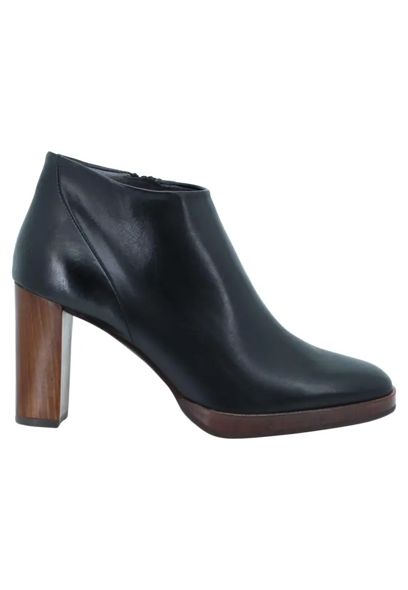 Ankle boot donna in pelle nera tacco e plateau Donna 2023 001